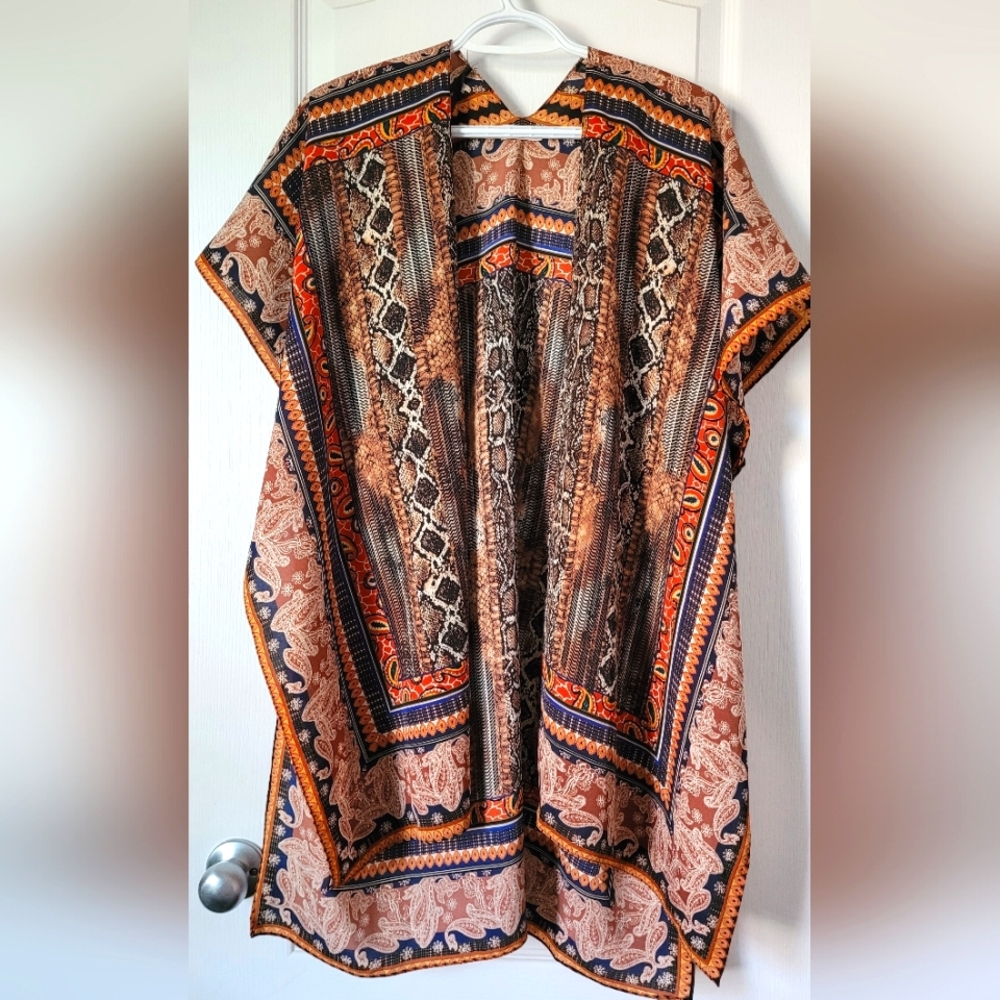 Kimono, O/S, brand new, never worn